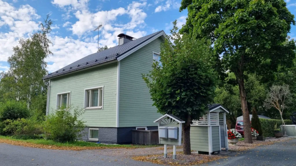 Vihreän talon maalaus.