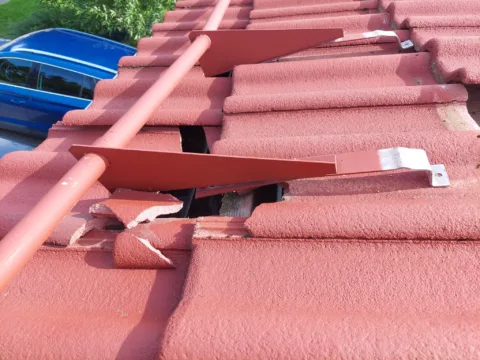 Tiilikaton pesu ja pinnoitus